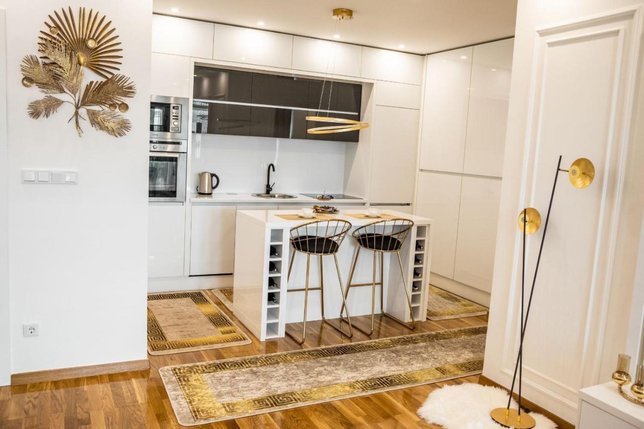Luxury Apartment Karic Free Parking Tuzla Eksteriør bilde