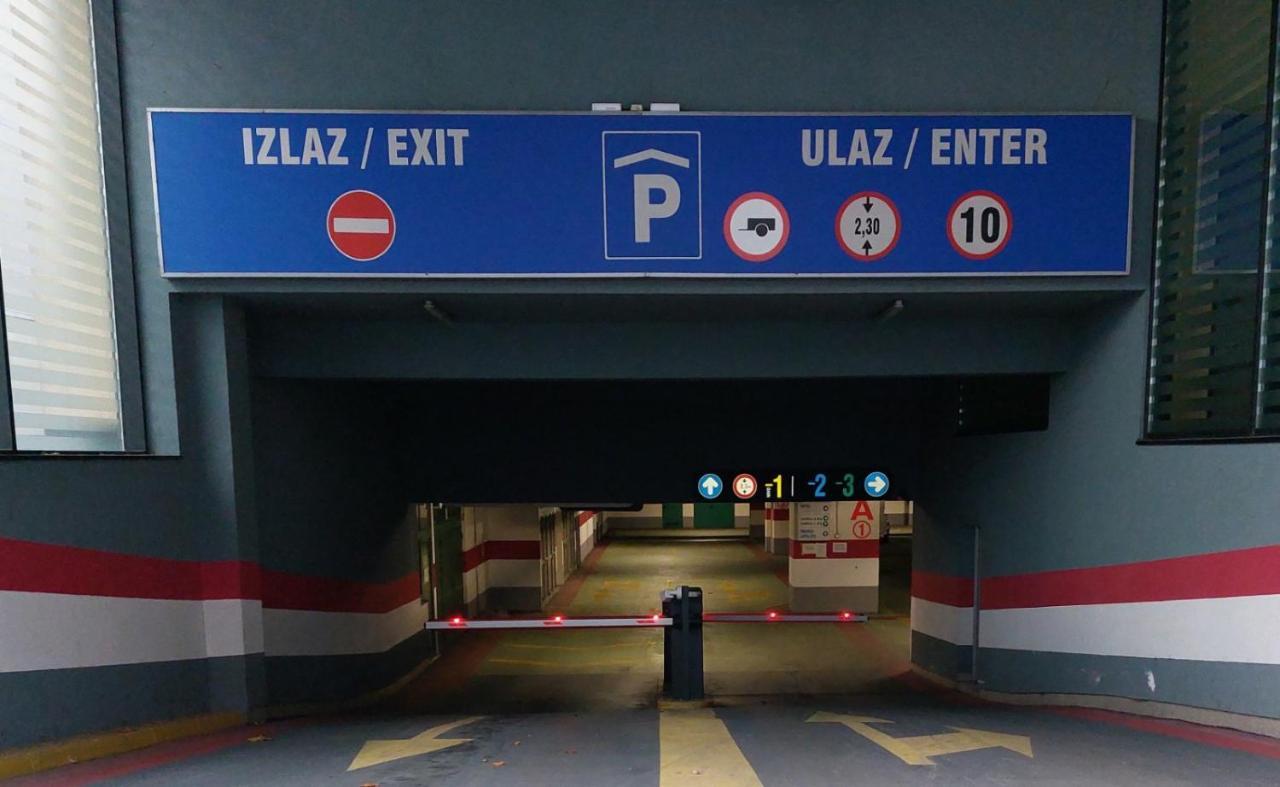 Luxury Apartment Karic Free Parking Tuzla Eksteriør bilde