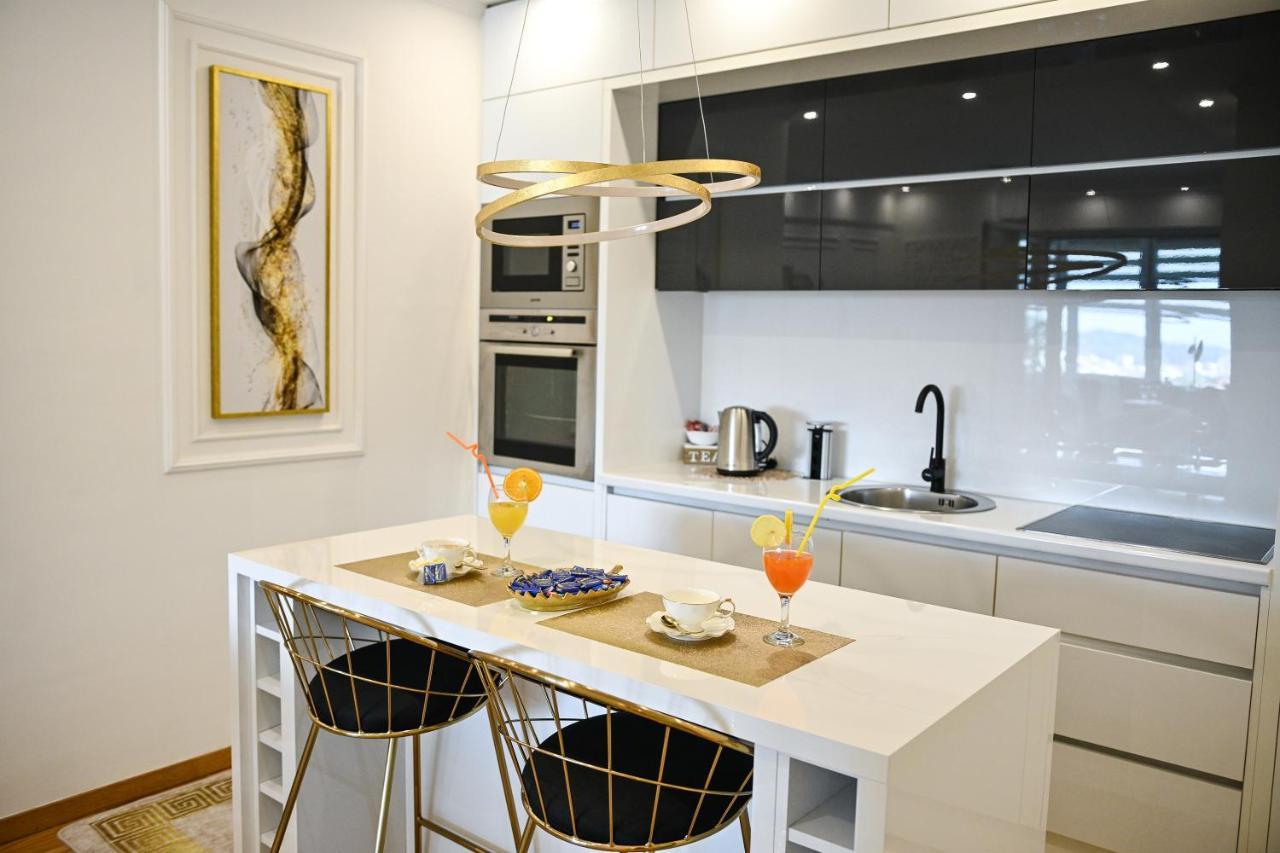 Luxury Apartment Karic Free Parking Tuzla Eksteriør bilde