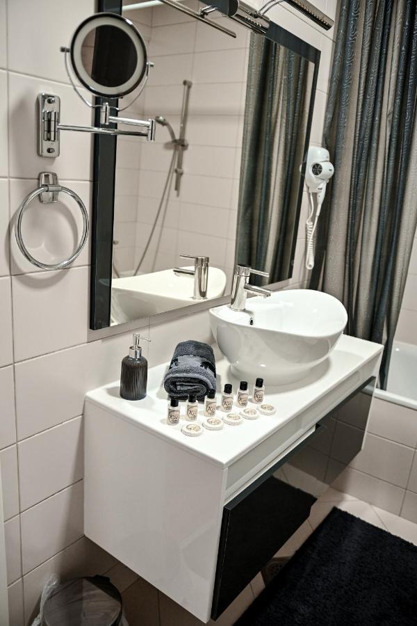 Luxury Apartment Karic Free Parking Tuzla Eksteriør bilde