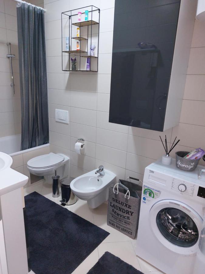Luxury Apartment Karic Free Parking Tuzla Eksteriør bilde